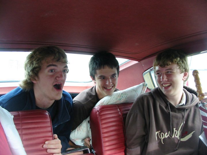 229295_212745888748293_3219187_n